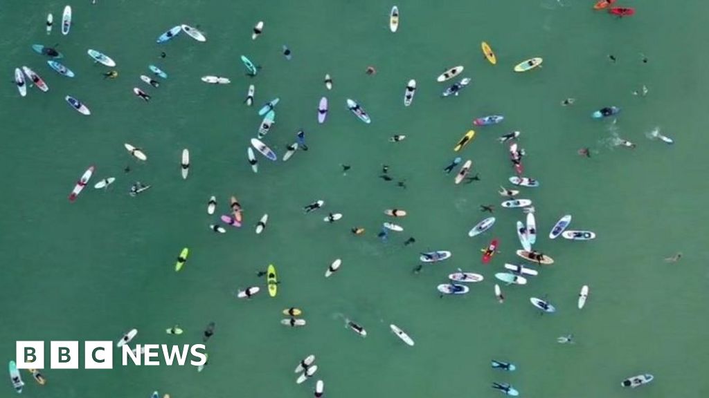 Sewage Protest: Hundreds Paddle Out in Nationwide Demonstration